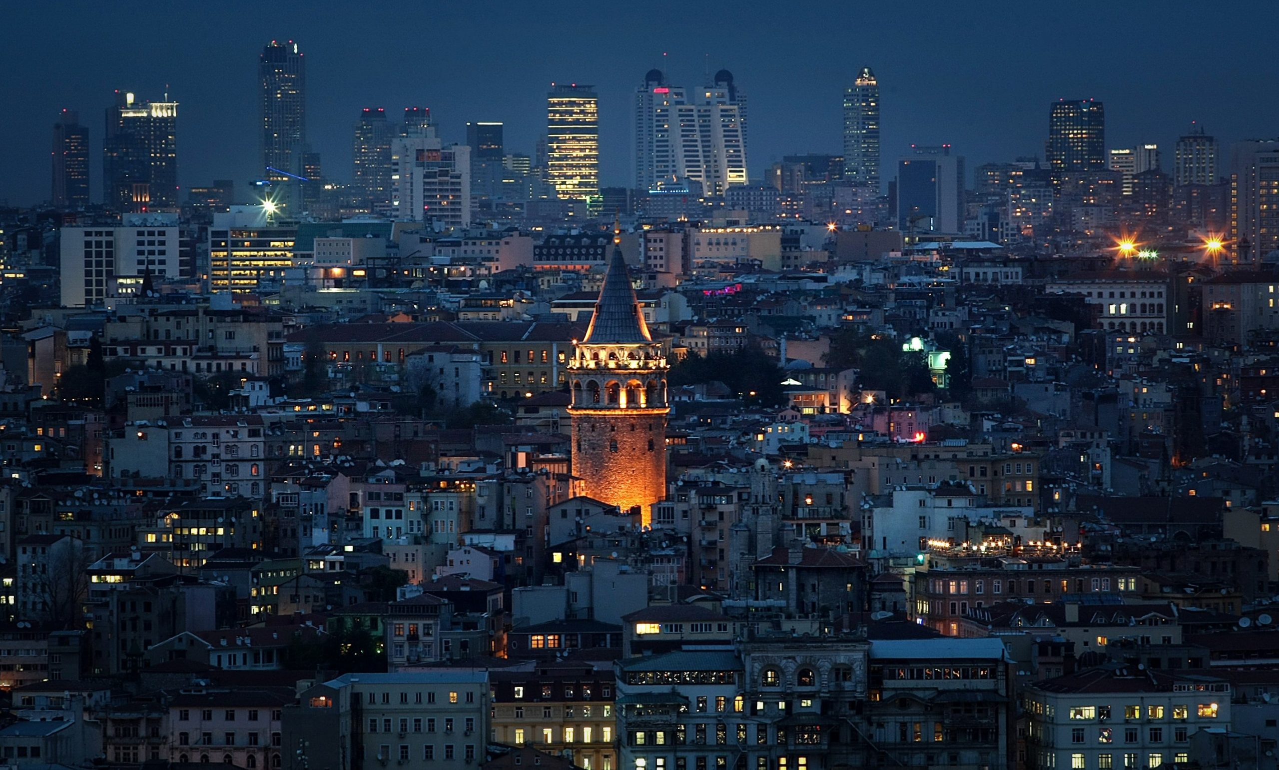 istanbultaksimgalata.jpg