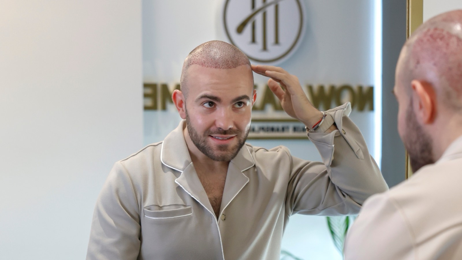 Paziente di trapianto di capelli presso Now Hair Time, Istanbul